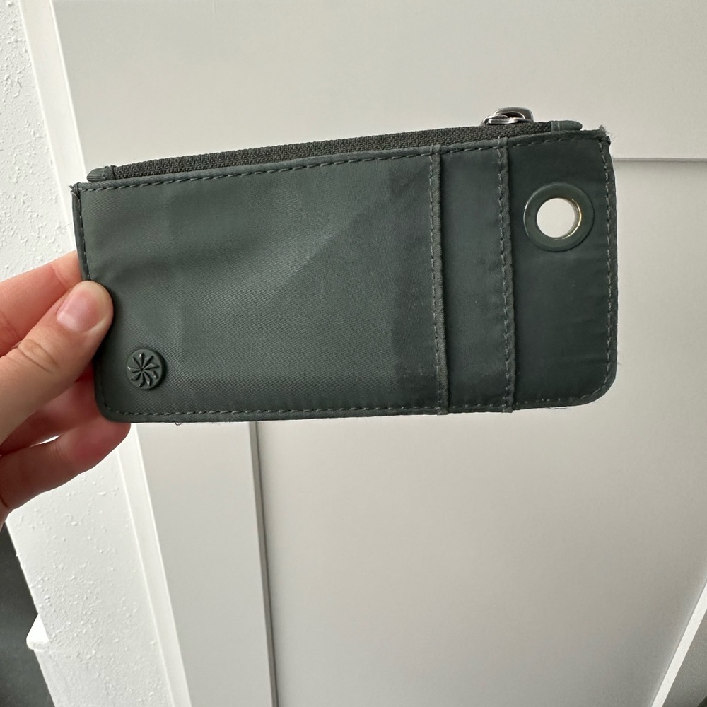 Athletes Coffee Run Green Card Holder Wallet